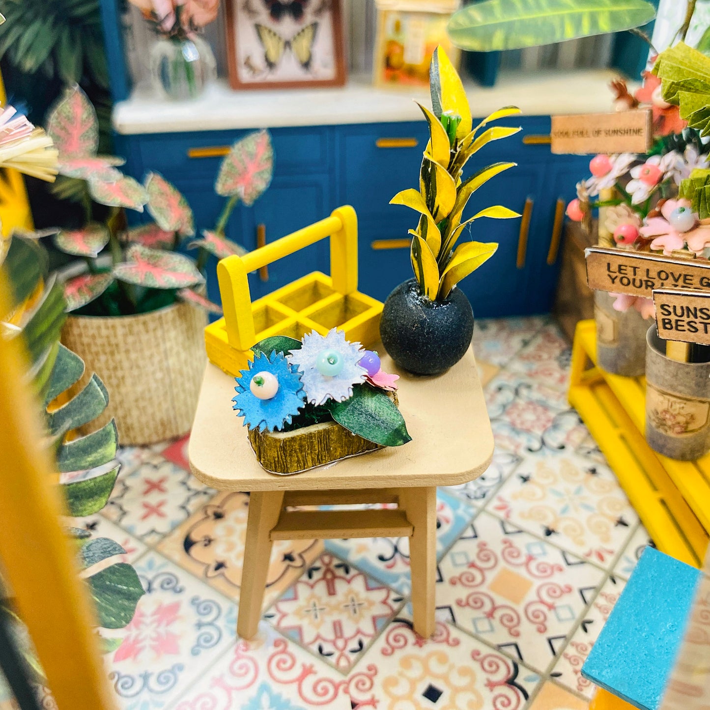 Miniature diorama - DIY - Blomster hus