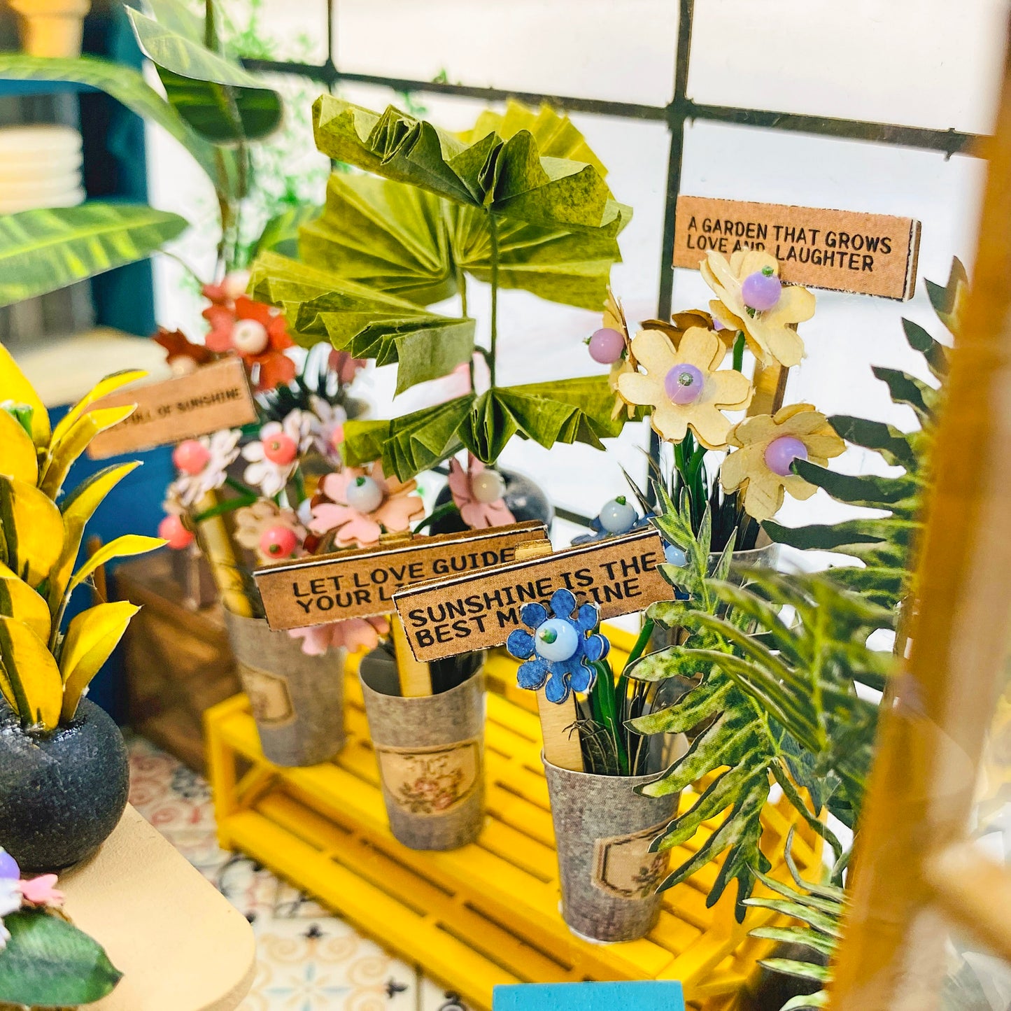 Miniature diorama - DIY - Blomster hus